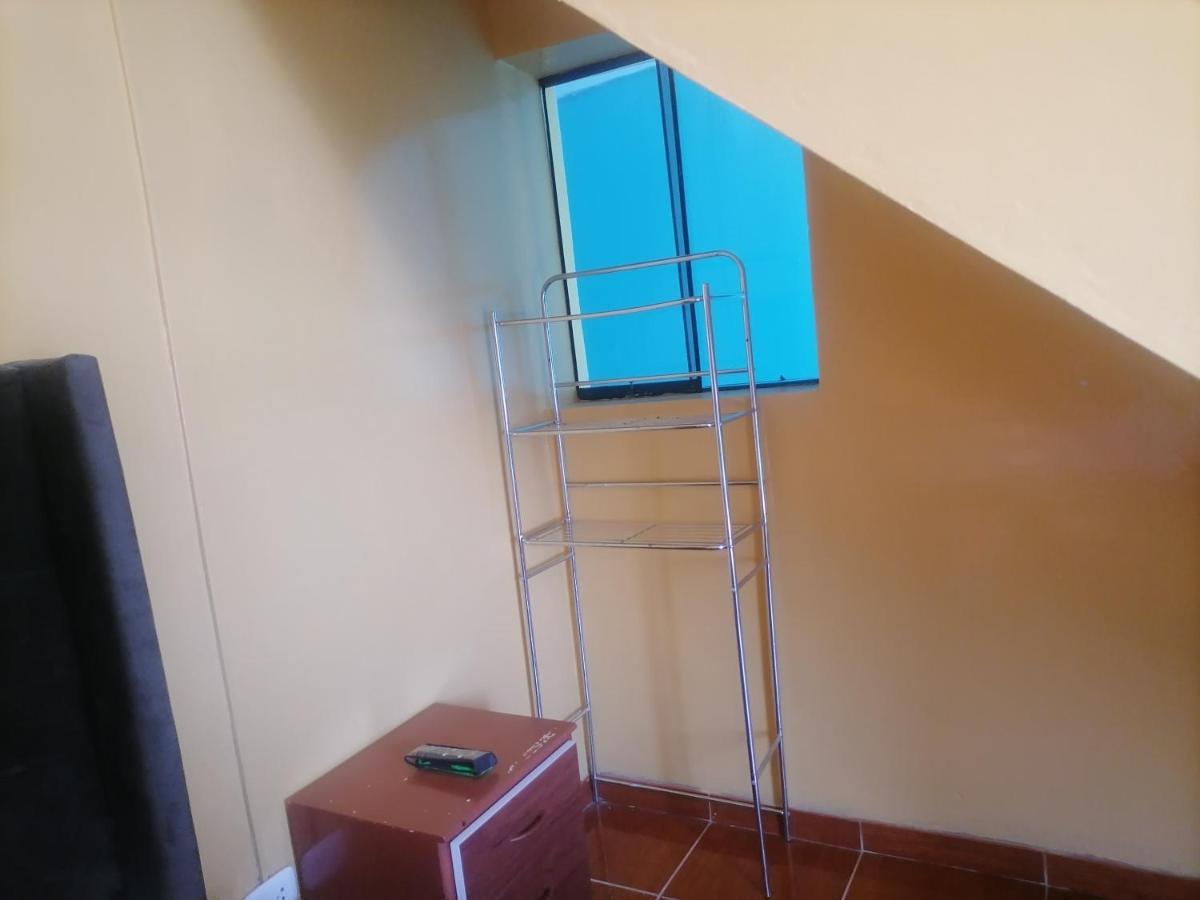 Hospedaje Restaurante El Hombre بويرتو شيكاما المظهر الخارجي الصورة
