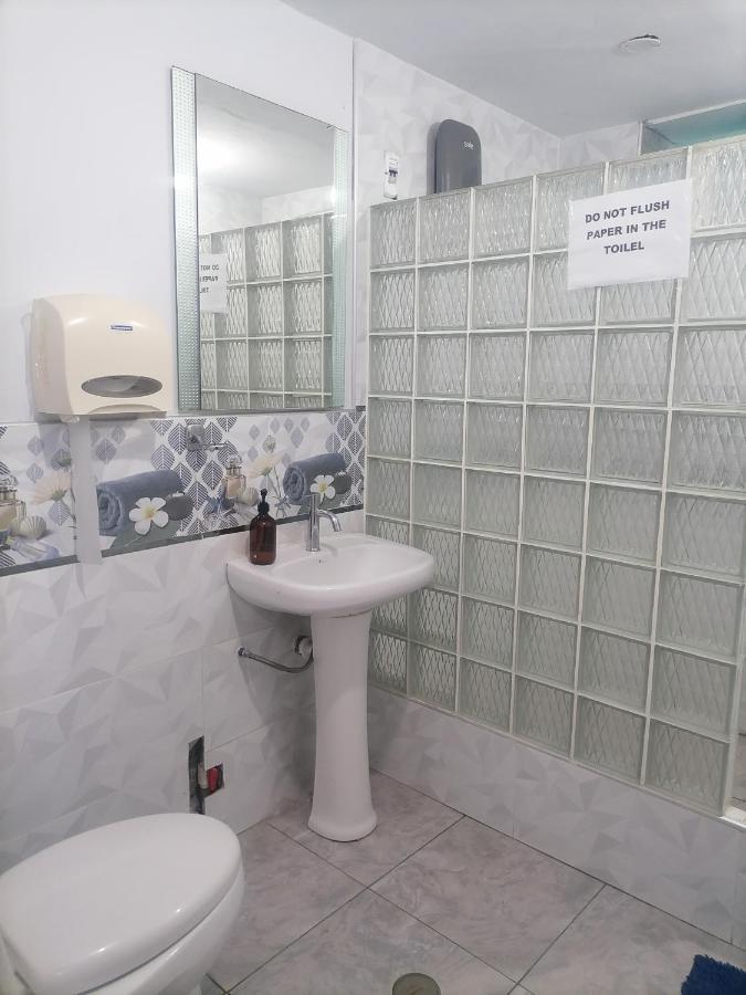 Hospedaje Restaurante El Hombre بويرتو شيكاما المظهر الخارجي الصورة